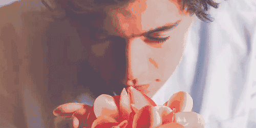 噓，我聞到了危險(xiǎn)的氣息...